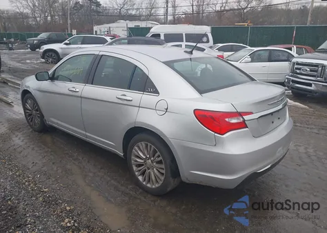 2011 Chrysler 200 Limited from USA, damaged, VIN 1C3BC2FG2BN505399